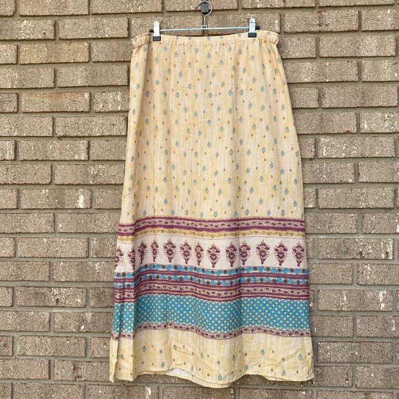 HAWAIIAN TROPICS Pull On Elastic Waist Skirt Coverup - Picture 5 of 6